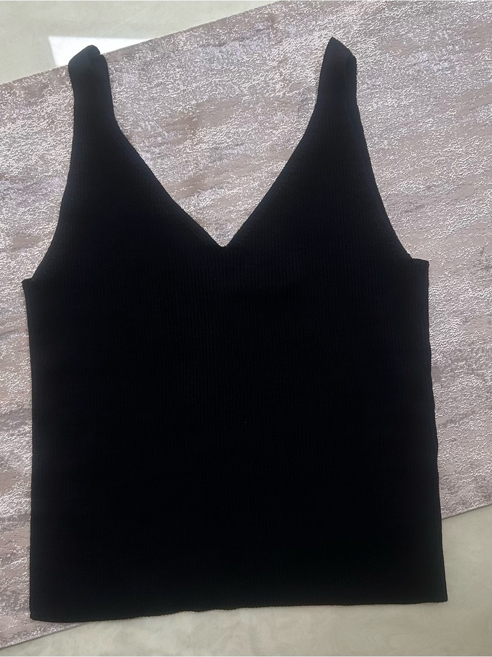 Free Press Women’s Black V-Neck Ribbed Tank Top